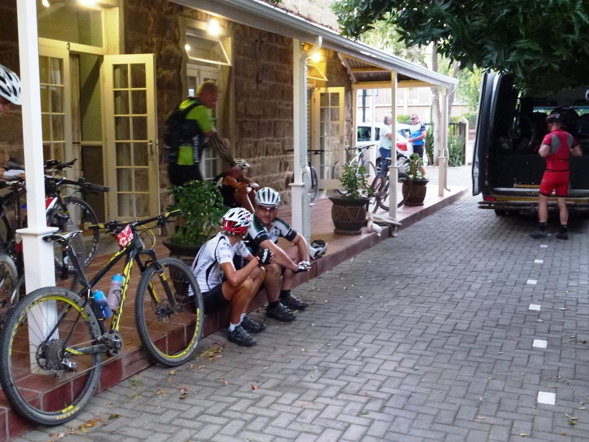 @Yamkela Guest House Oudtshoorn Exterior photo